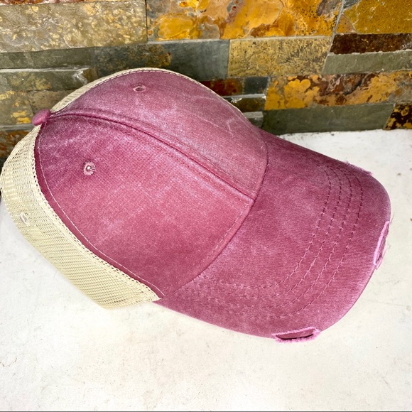 Distressed SnapBack baseball cap - Picture 7 of 9